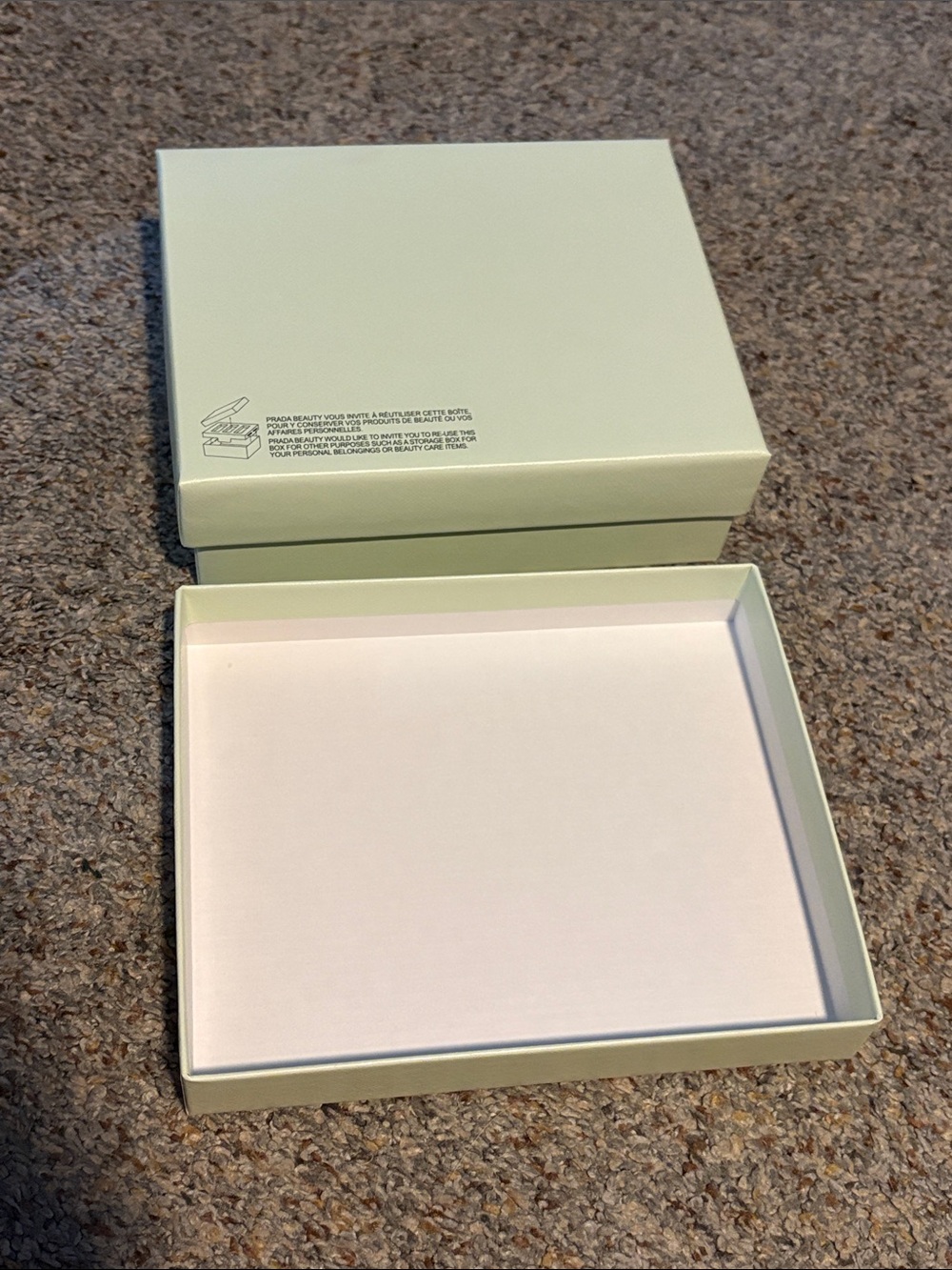 Prada empty box - Picture 4 of 5